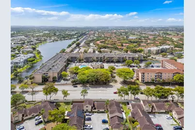 17026 NW 66th Ct, Hialeah, FL 33015 - Photo 12