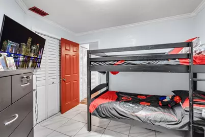 17026 NW 66th Ct, Hialeah, FL 33015 - Photo 28