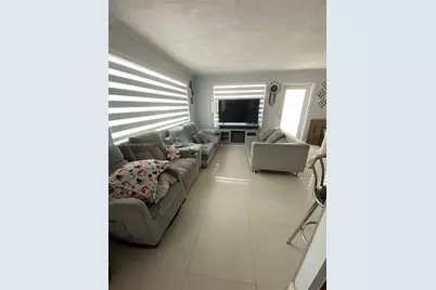 398 E 56th St, Hialeah, FL 33013 - Photo 4