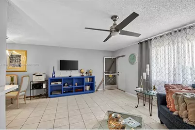 300 S Village Green Cir S #407, Palm Springs, FL 33461 - Photo 6