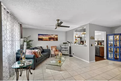 300 S Village Green Cir S #407, Palm Springs, FL 33461 - Photo 4