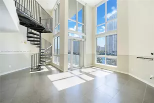 300 S Biscayne Blvd, Miami, FL 33131 - Photo 6