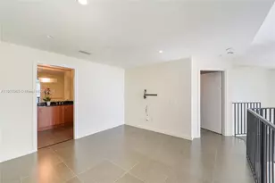 300 S Biscayne Blvd, Miami, FL 33131 - Photo 10