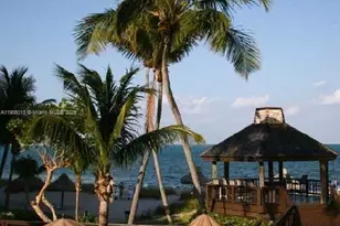 1111 Crandon Blvd, Key Biscayne, FL 33149 - Photo 20