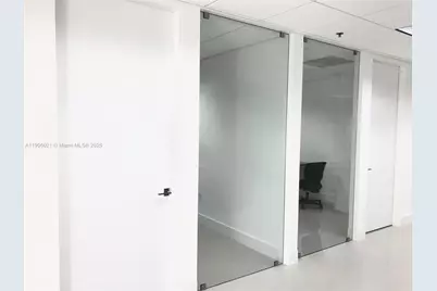 1000 Brickell Ave #550, Miami, FL 33131 - Photo 10