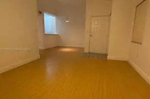 2831 N Oakland Forest Dr, Oakland Park, FL 33309 - Photo 4