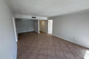 10875 SW 112th Ave, Miami, FL 33176 - Photo 6