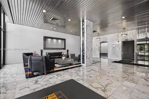 3675 N Country Club Dr, Aventura, FL 33180 - Photo 32