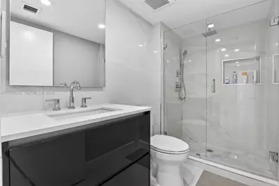 3675 N Country Club Dr #2606, Aventura, FL 33180 - Photo 18