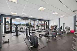 3675 N Country Club Dr, Aventura, FL 33180 - Photo 28