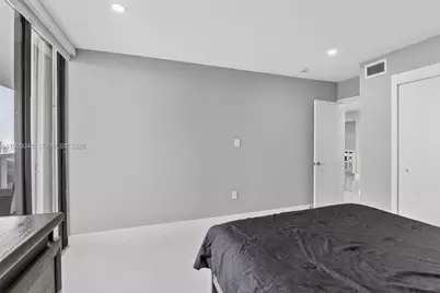 3675 N Country Club Dr #2606, Aventura, FL 33180 - Photo 16