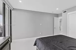 3675 N Country Club Dr, Aventura, FL 33180 - Photo 16