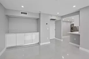 3675 N Country Club Dr, Aventura, FL 33180 - Photo 12