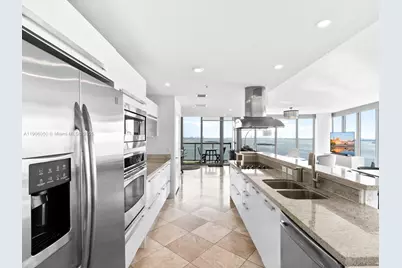 601 NE 36th St #2312, Miami, FL 33137 - Photo 18