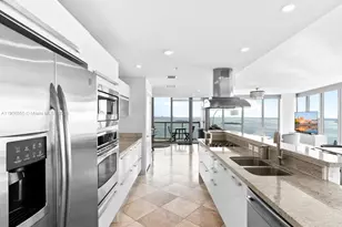 601 NE 36th St, Miami, FL 33137 - Photo 18