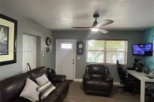 2144 NW 85th St, Miami, FL 33147 - Photo 10