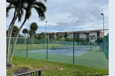 2001 Atlantic Shores Blvd #220, Hallandale Beach, FL 33009 - Photo 6