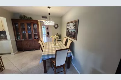 2132 Cambridge F #2132, Deerfield Beach, FL 33442 - Photo 4