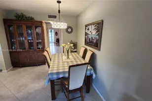 2132 Cambridge F, Deerfield Beach, FL 33442 - Photo 4