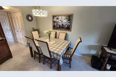 2132 Cambridge F #2132, Deerfield Beach, FL 33442 - Photo 2