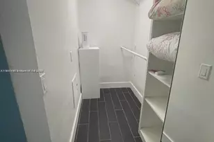 60 SW 13th St, Miami, FL 33130 - Photo 14