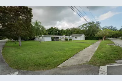 8045 SW 128th St, Pinecrest, FL 33156 - Photo 2