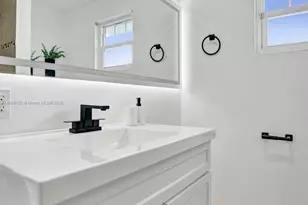 1659 40th St, West Palm Beach, FL 33407 - Photo 36