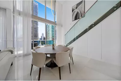 200 Biscayne Boulevard Way #1406, Miami, FL 33131 - Photo 6