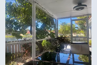 1905 San Remo Cir, Homestead, FL 33035 - Photo 8