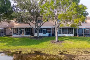 527 NW 208th Dr, Pembroke Pines, FL 33029 - Photo 28