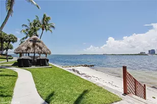 3 Grove Isle Dr, Miami, FL 33133 - Photo 36