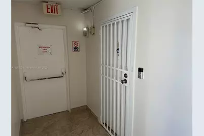 9682 Fontainebleau Blvd #114, Miami, FL 33172 - Photo 2