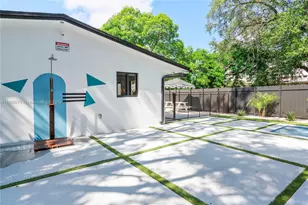 256 NW 57th St, Miami, FL 33127 - Photo 20