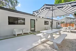 256 NW 57th St, Miami, FL 33127 - Photo 4