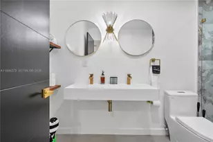 256 NW 57th St, Miami, FL 33127 - Photo 8