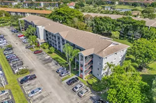 801 SW 138th Ave, Pembroke Pines, FL 33027 - Photo 14