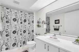 801 SW 138th Ave, Pembroke Pines, FL 33027 - Photo 8