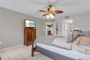 801 SW 138th Ave, Pembroke Pines, FL 33027 - Photo 10