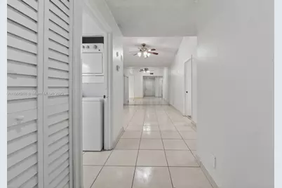 6018 NW 172nd Terr Cir, Hialeah, FL 33015 - Photo 4