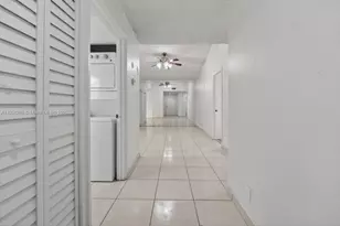6018 NW 172nd Terr Circle, Hialeah, FL 33015 - Photo 4