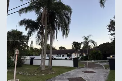 15750 SW 216th St, Miami, FL 33170 - Photo 2