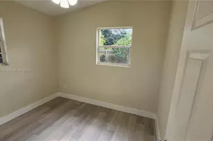 4630 SW 36th St, West Park, FL 33023 - Photo 32