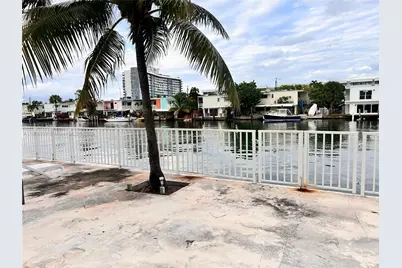 7207 Bay Dr #24, Miami Beach, FL 33141 - Photo 20
