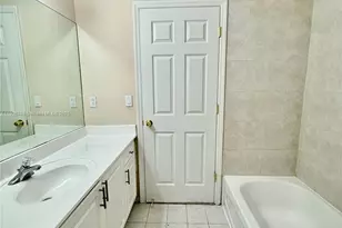 2665 NE 4th St, Homestead, FL 33033 - Photo 16