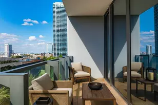 88 SW 7th St, Miami, FL 33130 - Photo 4