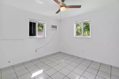 1864 NW 28th St #5, Miami, FL 33142 - Photo 6