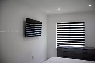 295 NE 150th St, Miami, FL 33161 - Photo 30