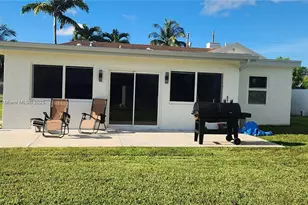 295 NE 150th St, Miami, FL 33161 - Photo 6