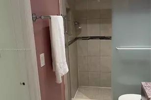 7505 SW 82nd St, Miami, FL 33143 - Photo 16