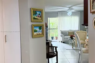 571 SW 142nd Ave, Pembroke Pines, FL 33027 - Photo 6